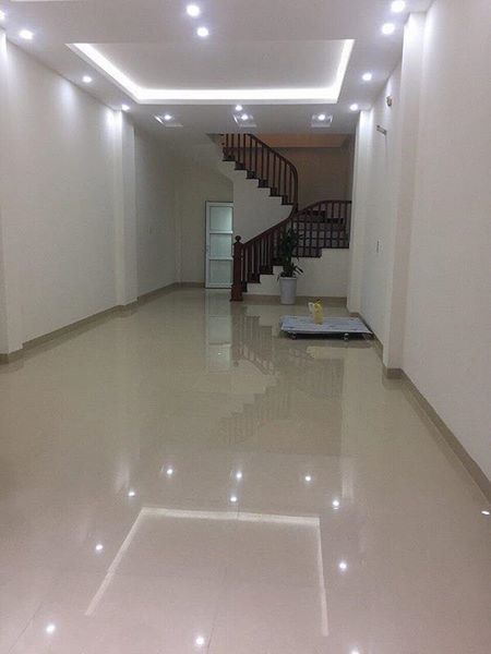 Bán nhà đẹp KD cho thuê sinh lời cao, giá cực rẻ, Phùng Khoang, Thanh Xuân 5 tầng, 8PN, 50m2