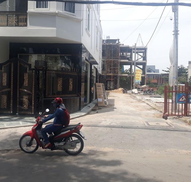 Bán đất 4.5x14m, đường Hồ Văn Long, chợ Bà Hom, đã có sổ riêng, xây dựng ngay