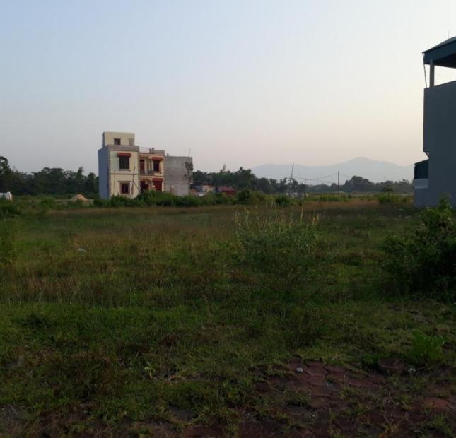 Bán đất gần TĐC khu công nghệ cao Hòa Lạc, Thạch Thất, Hà Nội, diện tích 200m2, giá 7 tr/m2