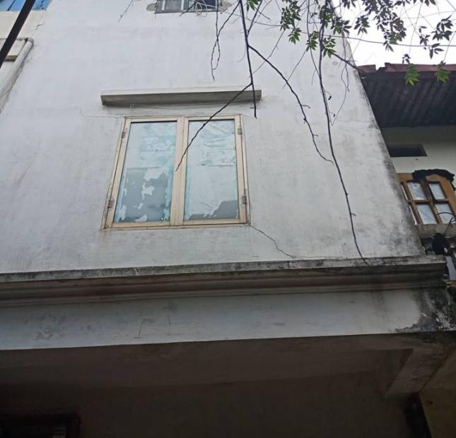 Bán nhà riêng tại phường Vĩnh Tuy, Hai Bà Trưng, Hà Nội, diện tích 28m2, giá 1.8 tỷ