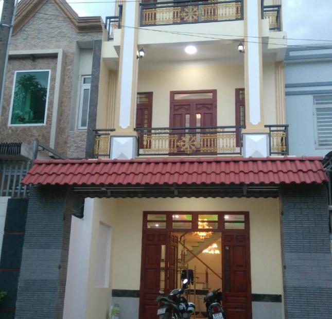 Bán nhà khu dân cư Phú Đạt vị trí siêu hot, giá chỉ có 2.55 tỷ, LH: 0981767139