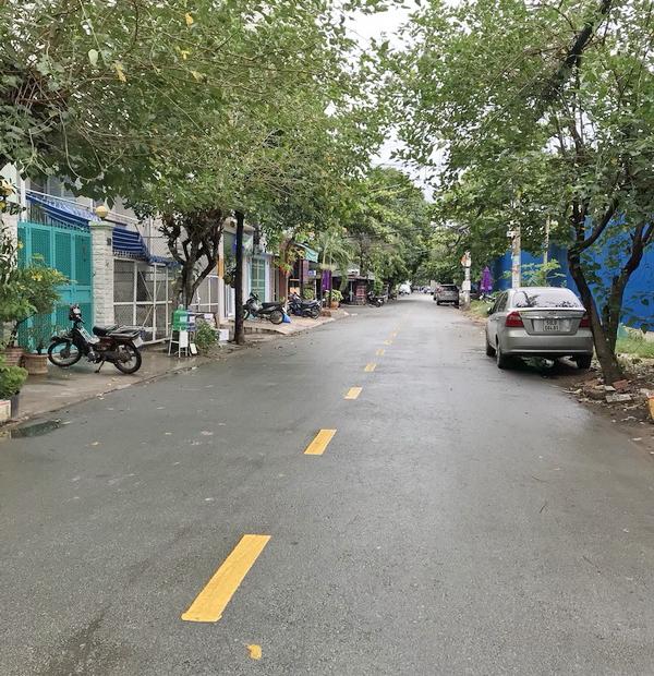 Bán nhà mặt tiền đường Số 16, phường Tân Phú, Quận 7