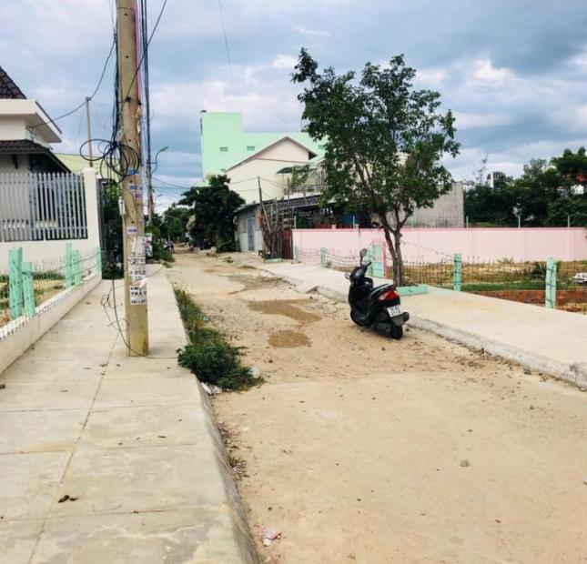 Bán đất mặt tiền đường gần đường Nguyễn Chích, gần biển Nha Trang giá rẻ chỉ 23tr/m2