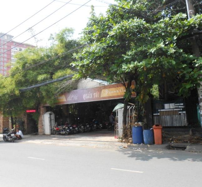 Cho thuê nhà MT Quang Trung, Q9, DT: 16x30m, DTSD: 500m2, nhà cấp 4, giá: 65tr/th