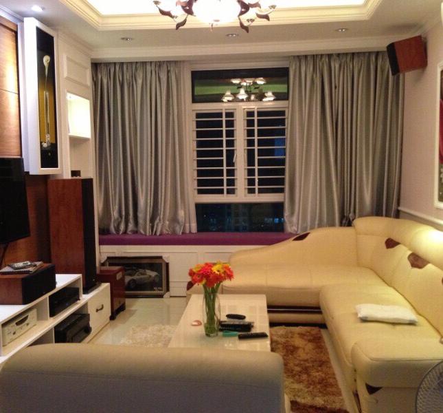 Bán gấp căn hộ Hoàng Anh Giai Việt 150m2, full nội thất đẹp lộng lẫy