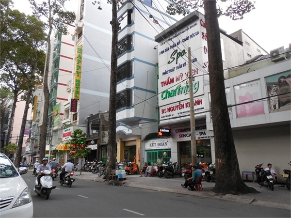 Bán nhà MT góc Bùi Thị Xuân, P. Bến Thành, Q. 1, DT: 4x16m, 4 lầu, giá bán 36 tỷ