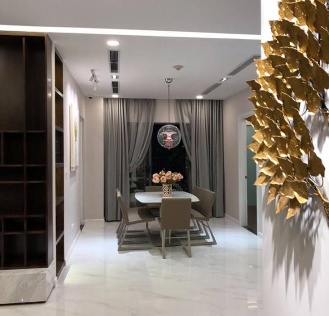 Cho thuê CC Goldmark City, tòa S4, căn góc, 123m2, view quảng trường Sapphire, nội thất nhập khẩu