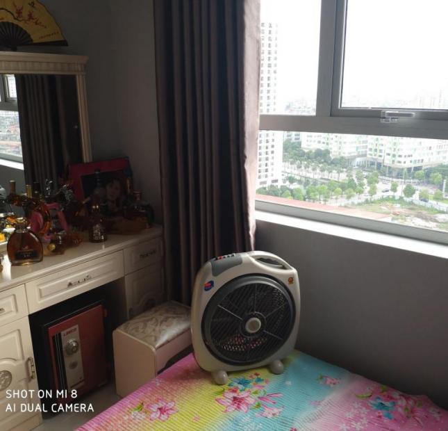 Cho thuê căn hộ 2 PN đầy đủ đồ sang trong tiêu chuẩn 5 sao tại 536A Minh Khai