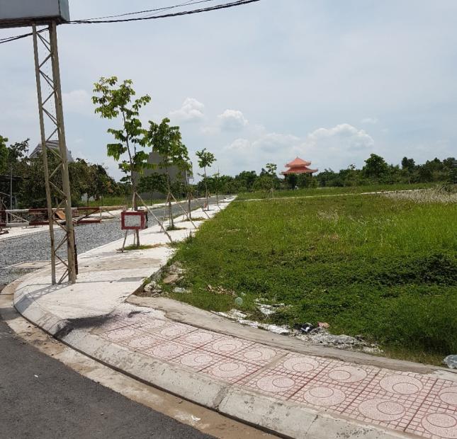 Bán Lô đất MT Nguyễn Bình, DT 100m2, 1 tỷ, khu vực rất an ninh, yên tĩnh, đường nhựa 8m, SHR