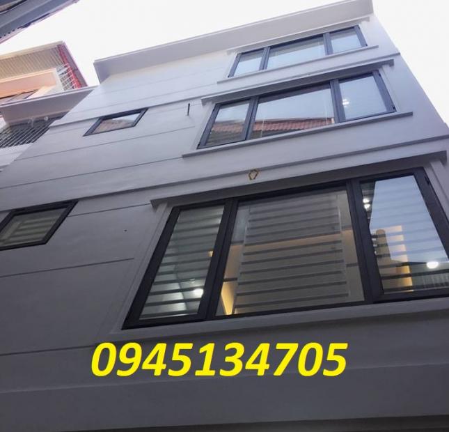 Nhà 5Tầng(35m2) ô tô đỗ cửa phố Ngô Thì Nhậm - Quang Trung 2.8 tỷ. 0945134705