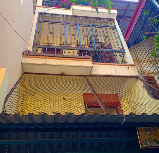 Bán nhà siêu hot cách mặt phố Phùng Chí Kiên 7m, DT 50m2 x 3 tầng, giá 5,5 tỷ