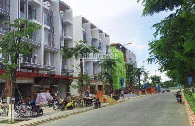 Tôi có căn nhà cần bán mặt tiền đường Nguyễn Văn Nguyễn, P. Đa Kao quận 1, giá 28 tỷ