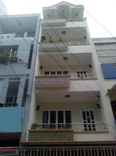 Cần vốn bán gấp nhà mặt tiền Trần Phú, Quận 5 nhà đẹp 5 lầu giá chỉ hơn 15 tỷ