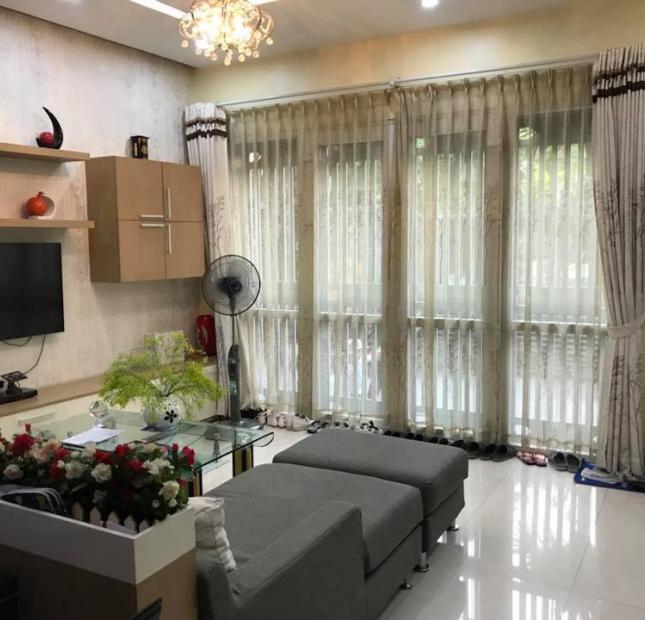 Bán nhà Tam Trinh kinh doanh, ô tô, lô góc 31m2 giá siêu đẹp tròn 2 tỷ.