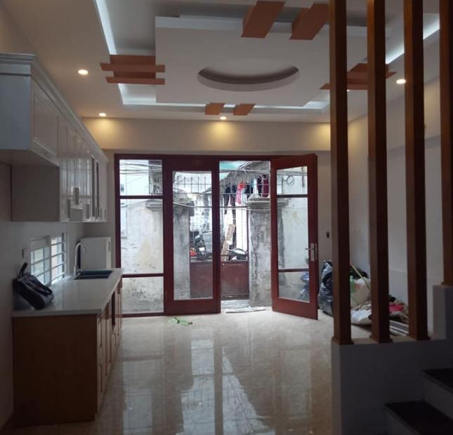 Nhà đẹp võ chí công 35 m, độc đáo lạ mắt, ở ngay.