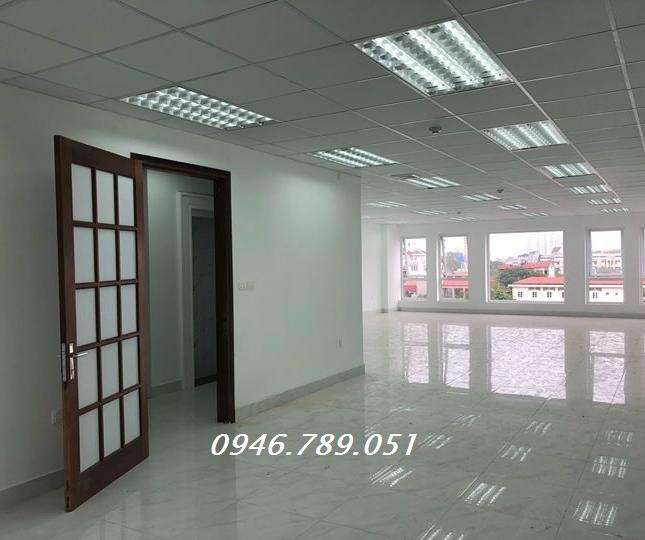 Văn phòng Cho thuê văn phòng 60m2, giá 7,5tr/th mặt phố Phan Huy Ích, Ba Đình, Hà Nội