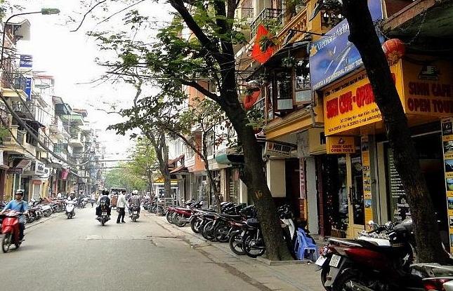 Nhà mặt phố Hoàng Sâm, Hoàng Quốc Việt, 60m2. LH 0961000863