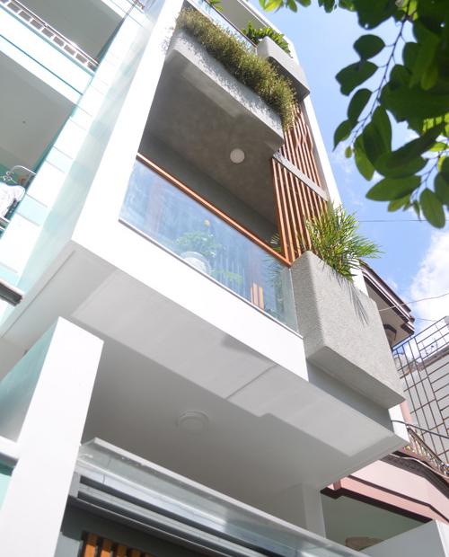 Cho thuê nhà riêng phố Vạn Phúc, Vạn Bảo dt 38m2, 7 tầng, mt 8m có thang máy giá 50 triệu/tháng