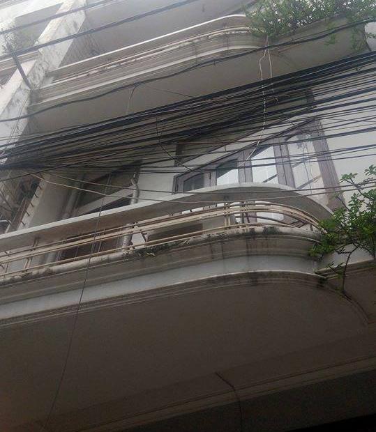 Cho thuê nhà ngõ phố Tam Trinh, quận Hoàng Mai dt 50m2x3,5 tầng giá 16tr/tháng