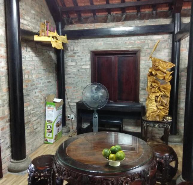 Bán nhà rường thiết kế gỗ xưa đẹp đường Phùng Chí Kiên, hướng Đông Nam, dt 187,45m2. LH 01665605185