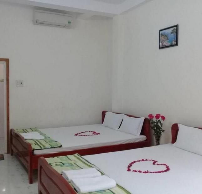 Bán khách sạn MT gần Bùi Thị Xuân, Q1, DT 4.3x32m hầm, 11 lầu, giá 76 tỷ
