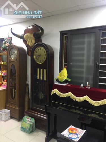 Nhà đẹp sầm uất phố An Trạch cạnh văn miếu 58m 4 tầng.