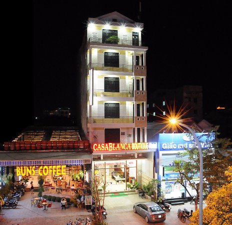 Khách sạn nằm gần khu phố tây Huế, cần sang chủ mới, với ngay quà tặng