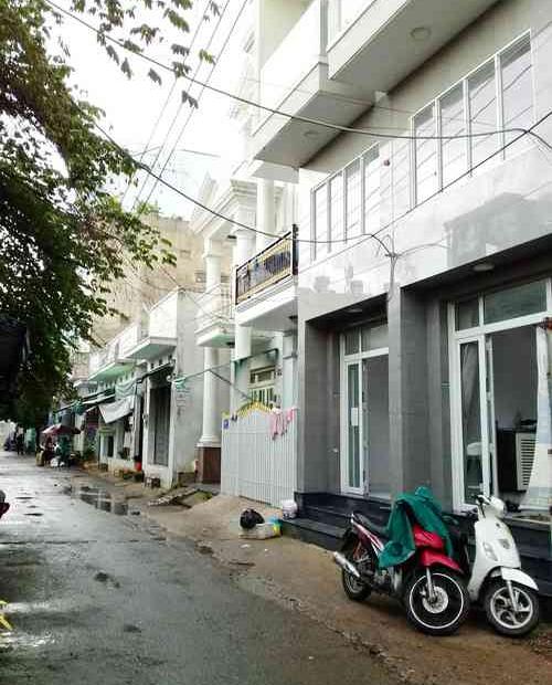 Nhà 1 trệt 2 lầu ST tại hẻm 180 Bùi Văn Ba, Tân Thuận Đông, Quận 7