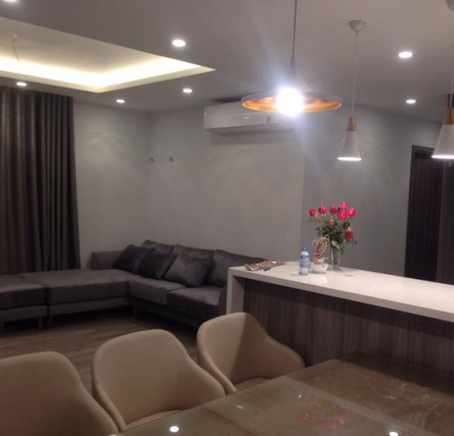 cho thuê ngay căn hộ đủ đồ 130m2 3PN 2WC tại dự án Goldmark city 136 Hồ Tùng Mậu.