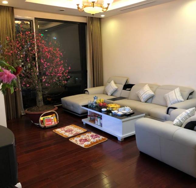 Cho thuê căn hộ 82m2 tầng 21, R6 Royal City, 2 phòng ngủ, đủ nội thất, 15 triệu/tháng