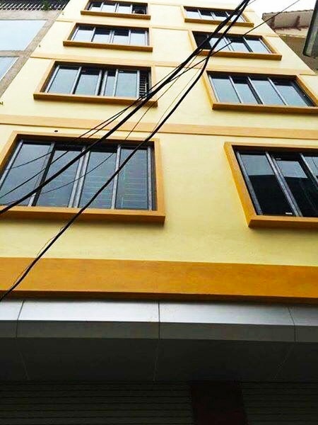 Cho thuê nhà mặt phố Nguyễn Trãi diện tích 50m2, MT: 3,5m, 3.5 tầng, giá 35 tr/th