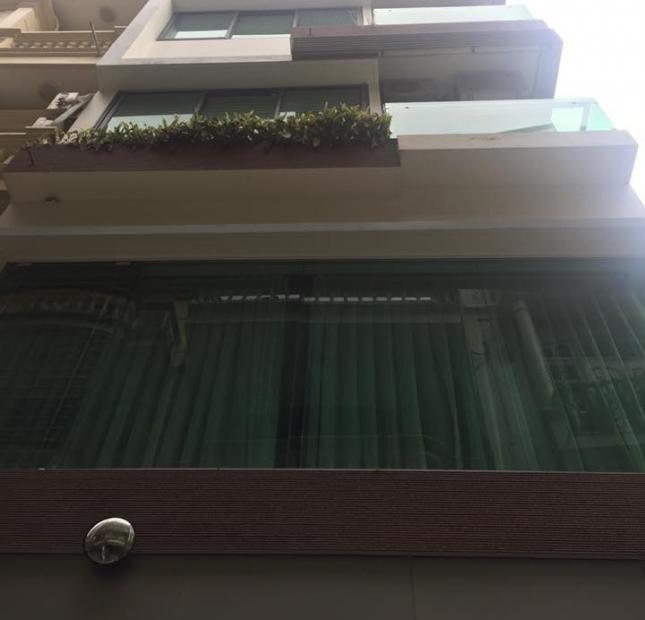 Bán nhà tại Trần Duy Hưng, 5 tầng, ô tô tránh, kinh doanh, văn phòng, giá bán 16 tỷ