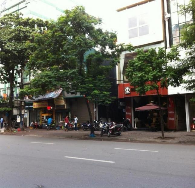Chính chủ bán đất mặt phố Hoàng Quốc Việt, Hoàng Sâm 62m2 vị trí đẹp kinh doanh sầm uất giá 10.5 tỷ