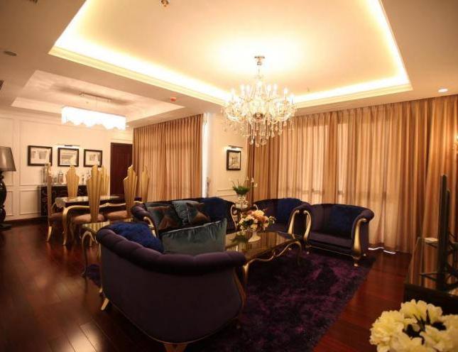 Cho thuê căn hộ chung cư Royal City tòa R2 tầng 20, 133m2, 3 phòng ngủ, đủ nội thất