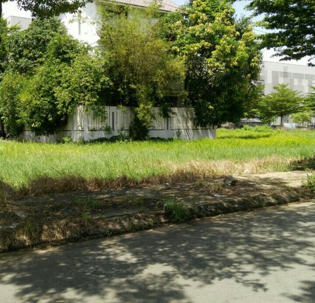 Bán lô đất góc 2 mặt tiền đường 7, KDC Ven Sông Tân Phong, Quận 7