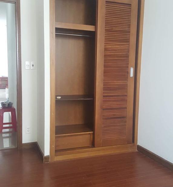 Cho thuê phòng mới sàn gỗ có sẵn nội thất trong chung cư Belleza Q. 7