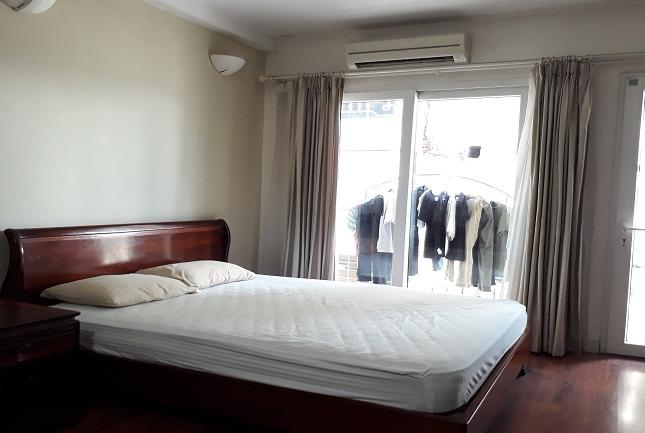 Cho thuê căn hộ dịch vụ giá rẻ tại Trần Hưng Đạo, Hoàn Kiếm, 50m2, studio, đầy đủ nội thất
