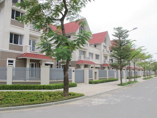 Bán biệt thự vip Trung Hòa Nhân Chính căn góc 2 mặt phố Lê Văn Lương, Hoàng Đạo Thúy cực rẻ