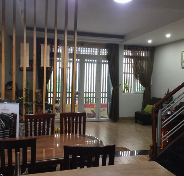Chính chủ cần bán gấp nhà mặt tiền đường Tô Hiến Thành, Q.10, DT: 6x18m, giá chỉ hơn 26 tỷ