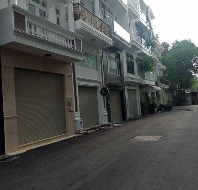 Bán nhà mặt tiền đường 8m Hoàng Quốc Việt, Quận 7, 3 lầu, sân Thượng. Giá 5,5 tỷ