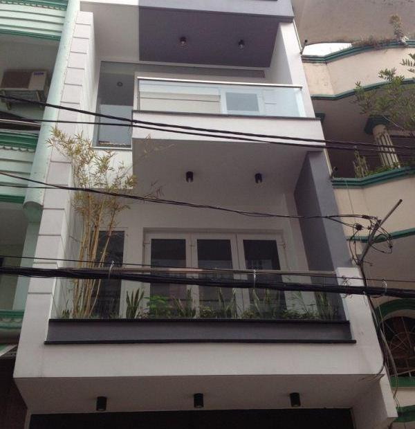 Bán gấp căn nhà đường Phạm Văn Hai, phường 3, DT 5,2mx15,1m, giá 8,2 tỷ