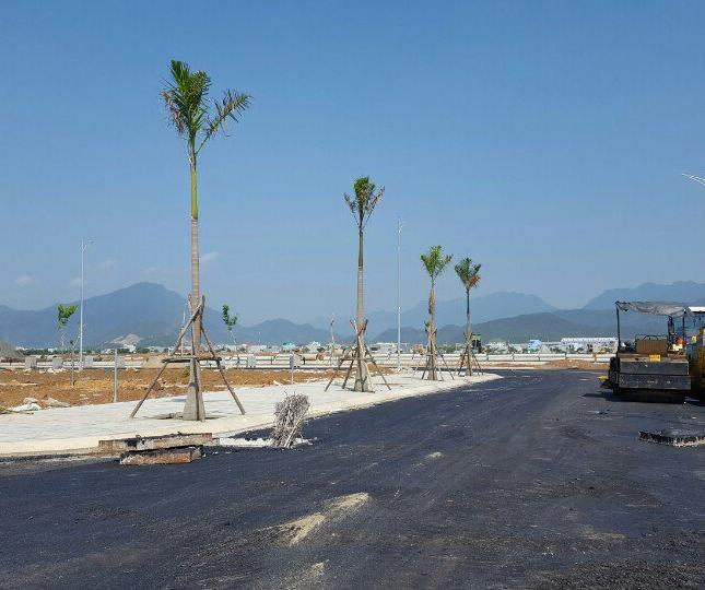 Chính chủ cần bán lô đất 300m2 thích hợp xây kho xưởng đối diện UBND Hòa Hiệp Nam
