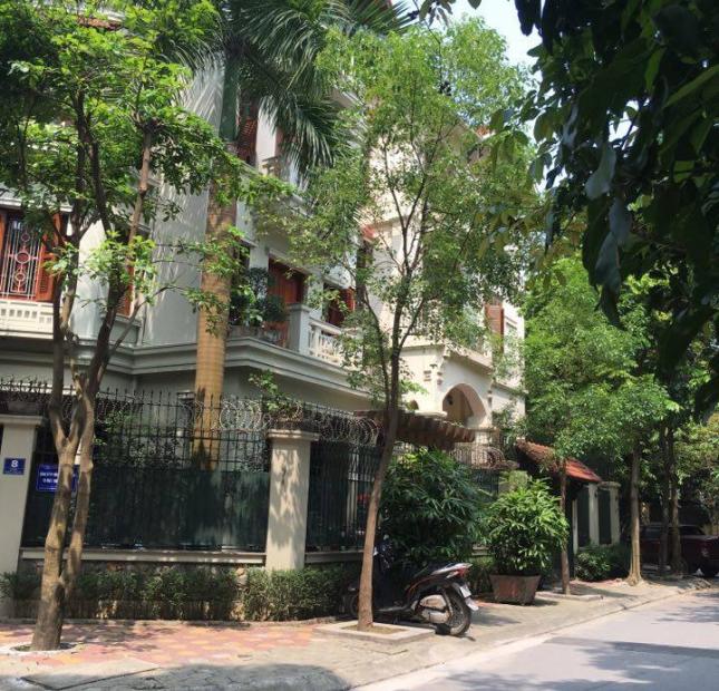 Bán đất mặt phố Phan Kế Bính, dt 27m2, mt 4m, có giấy phép xây 5 tầng khu sầm uất giá 5,65 tỷ