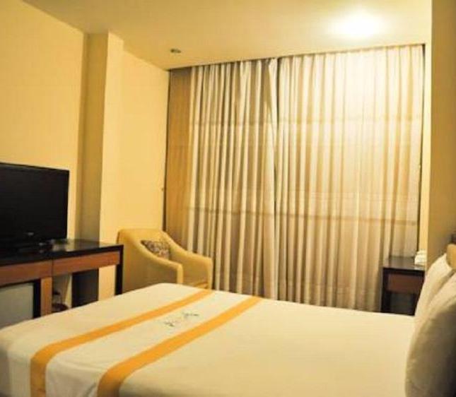 Cho thuê khách sạn 2 sao MT Nguyễn Thái Bình, P4, Q. Tân Bình, 36 phòng