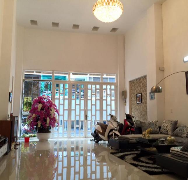 Chính chủ bán gấp nhà MT đường Châu Vĩnh Tế - Tân Bình, DT 4 x 13, giá chỉ hơn 5 tỷ