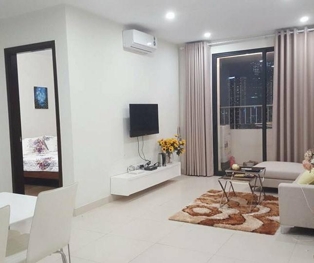 Cho thuê căn hộ chung cư FLC Phạm Hùng, 780m2, 2 PN, đủ nội thất, 12 tr/th