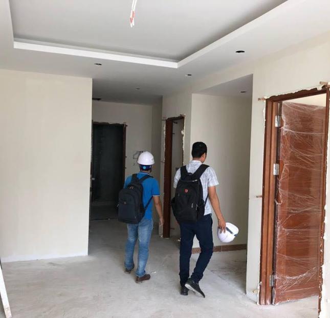 Cần bán lại căn hộ 43 Phạm Văn Đồng - Nhà ở cán bộ chiến sỹ Công an bàn giao ngay trong tháng 10.
