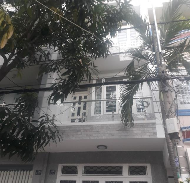 Nhà KDC vip trục Nguyễn Thị Thập, DT 4x15m, 4 tầng xinh đẹp, giá 8.85 tỷ