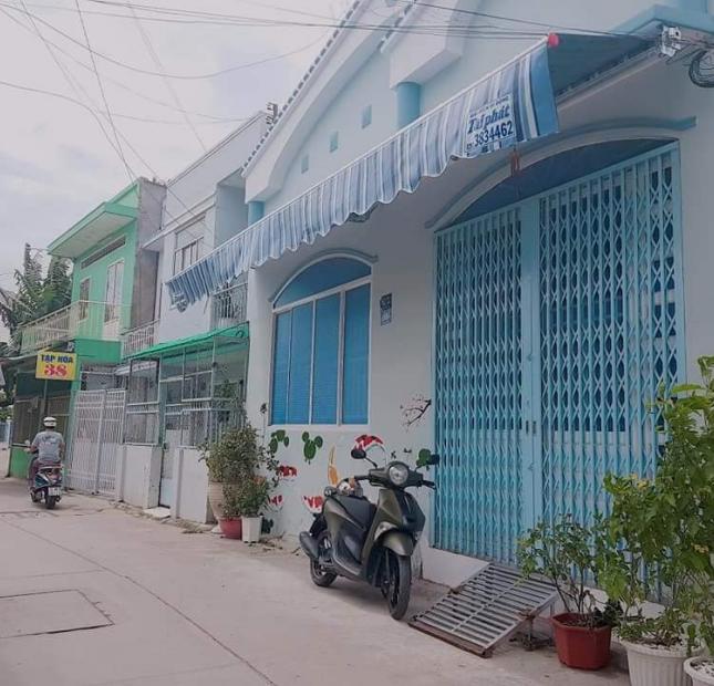 Bán nhà hẻm 1 Nguyễn Việt Hồng, thông ra hẻm 1 Lý Tự Trọng, tặng nội thất trong nhà