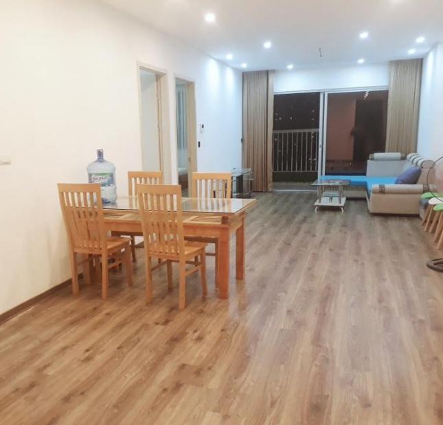 Cho thuê căn hộ FLC Lê Đức Thọ, 159 m2, chia 3 phòng ngủ sàn gỗ ở, VP